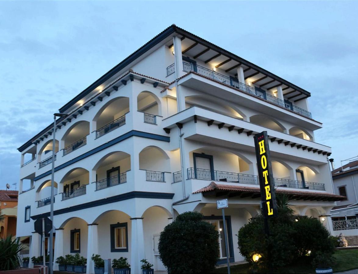 קאסטלסארדו Hotel Rosa Dei Venti מראה חיצוני תמונה