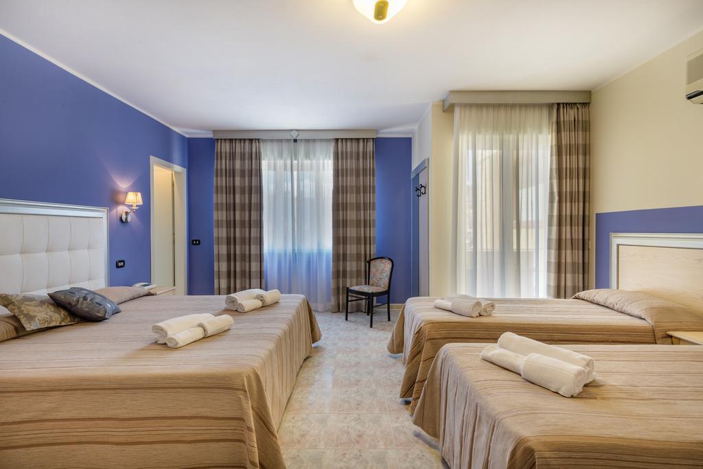 קאסטלסארדו Hotel Rosa Dei Venti מראה חיצוני תמונה
